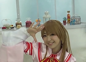 【最強属性】可愛い女の子のコスプレ三変化、ブラをめくって乳首を覗かれ恥じらう表情さえエロく感じる