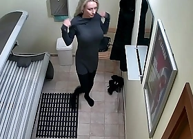 Beautiful big soul milf in public solaruim