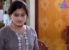 Chitra Shenoy mallu Cini Hebdomadary Aunty