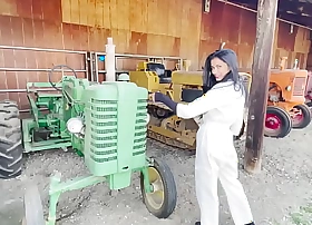 Tractor pedal sift preview