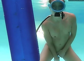 Underwater masturbation of minnie manga