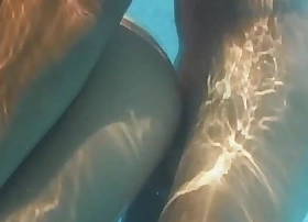 Underwater sexgames fuck