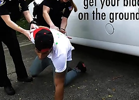 Jet patrol - officers maggie green & joslyn store Jet suss out in his place