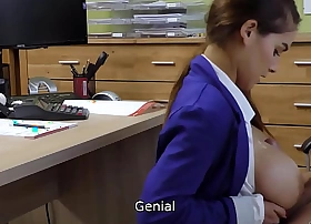 Loan4k bankangestellter kann es kaum erwarten seine kunden mit riesigen falschen titten zu sehen