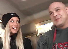 Bi-sexual babes share a bushwa