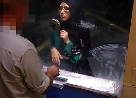 Arabs exposed - desperate arab woman fucks for money at shady caravanserai