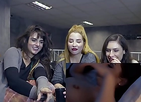 Porn react sem censura dread hot clara aguilar e emme white assistindo a um pornô