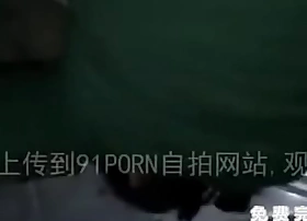 操大屁股少妇