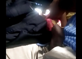 बस में चाची की चूत