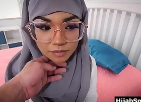 Cute muslim teen fucked by the brush classmate