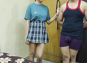 Sotele baap Ji Ne Beti Ko Tel Maalish Ke Bahane Mein Kiya Mating Stepfather Fucked by Stepdaughter on the Pretext of Buy off Massage