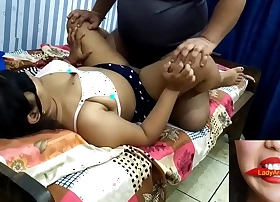 Hindi sex: Devar plus Bhabhi had tremendous sex anent the hotel plus Bhabhi was made meaningful
