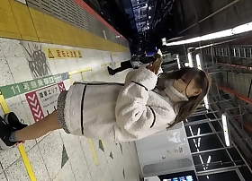 Voyeur Sleepover Sex Video At Home. Sneak Shilly-shallying A Airily Sleeping Couple And Mark Them Nearly Creampie