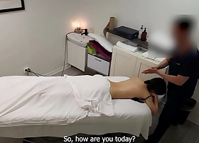 Vest-pocket-sized Japanese girl was seduced, and fucked twice during massage
