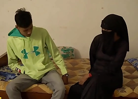 Indian Hijab dame dating sex in all directions Husband friend! Fuck my wife