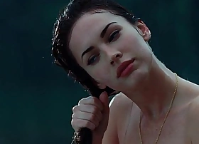 Megan Fox, Amanda Seyfried - Jennifer's Body