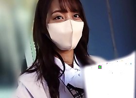 パート2 仕事中にむらむら...職場のトイレでこっそりチ●ポ舐めちゃう変態女さんは自動車ディーラーの受付嬢でした。さくら