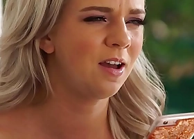 Homophile babe pussylicking beautiful lady